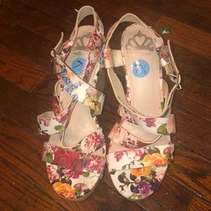 Women’s wedge sandal